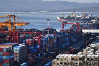 Operasyon Komès Etranjè nan Premye Out la te Anjeneral ki estab